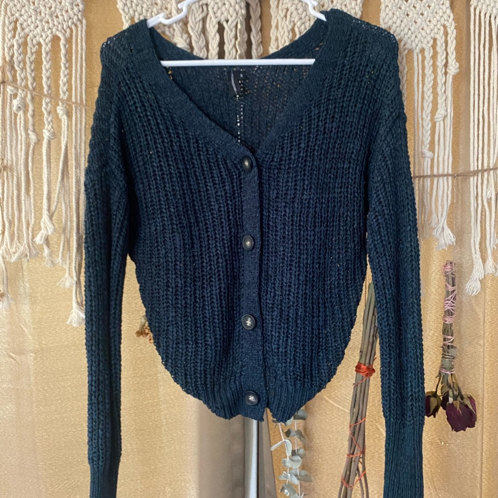 Cute comfy emerald green cardigan/sweater.